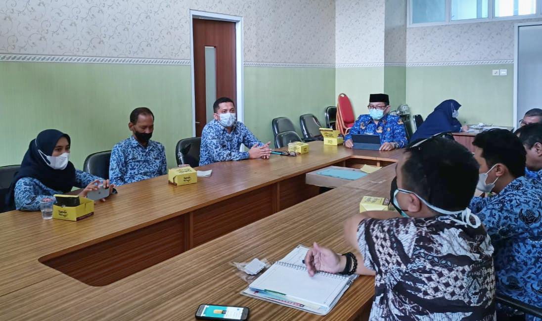 Rapat tentang Infrastruktur KBB menuju ekonomi kuat 2030