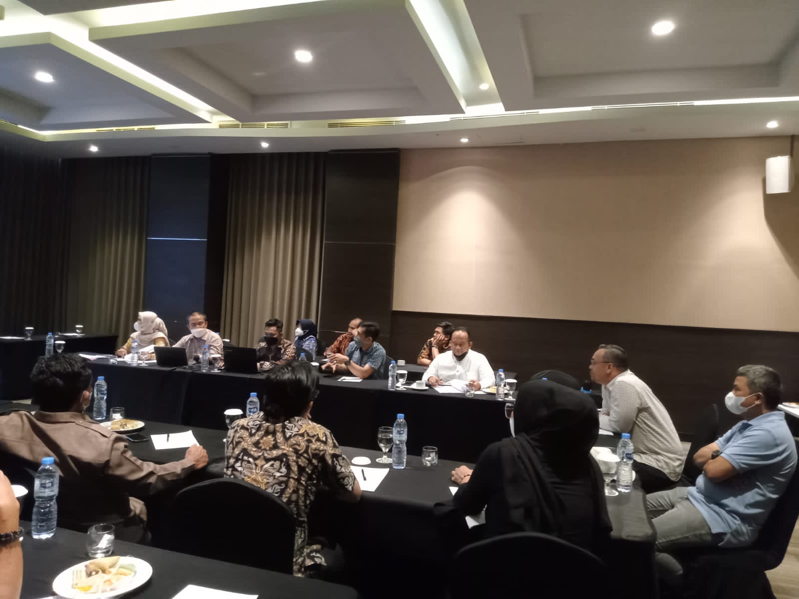Rapat Pansus dengan DPRD tentang BUMD